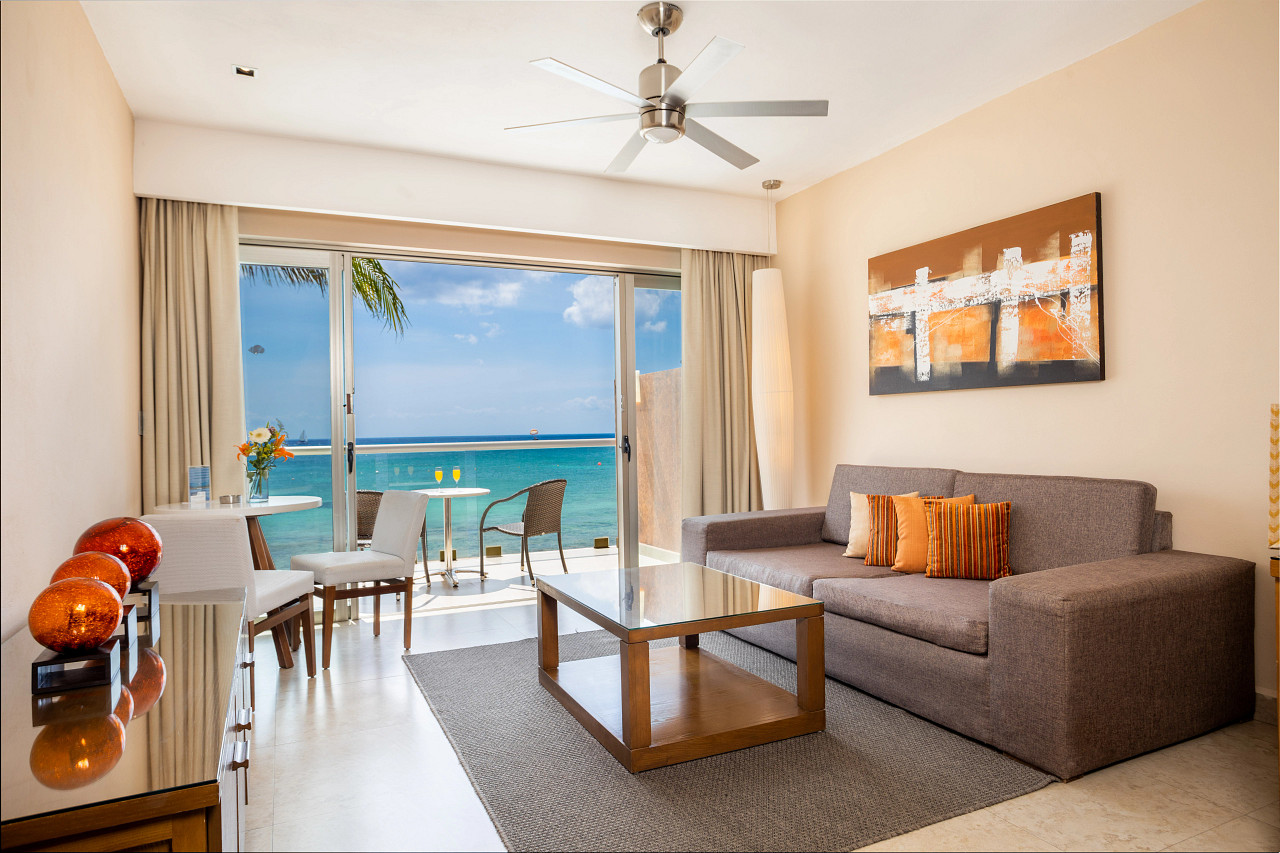 Preferred Club Junior Suite Ocean Front